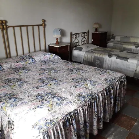Il Castellaccio Πανσιόν *